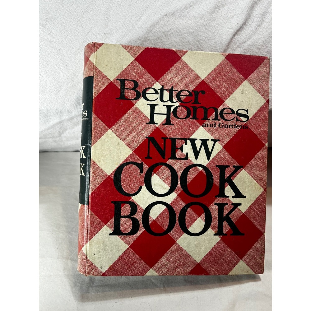Better Homes and Gardens New Cook Book 1974 Gingham Plaid Binder 8th Edition